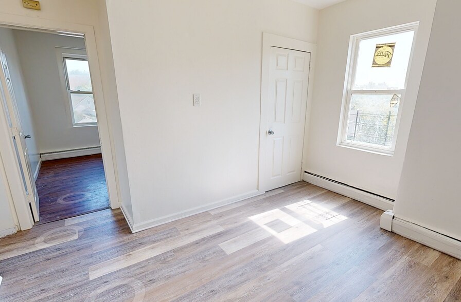 225 West Broadway, Paterson, NJ à vendre - Numérisation 3D Matterport – Image 3 sur 23