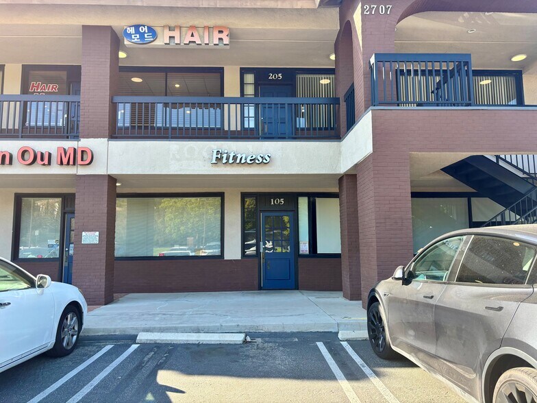 2707 S Diamond Bar Blvd, Diamond Bar, CA à louer - Photo de l’immeuble – Image 1 sur 6