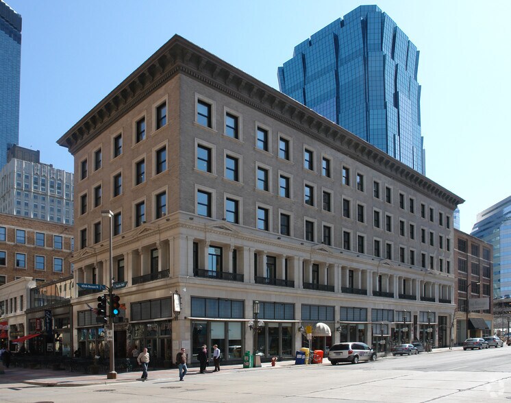 84 S 10th St, Minneapolis, MN à louer - Photo de l’immeuble – Image 2 sur 7