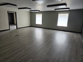 120 E Fourth St, Kaukauna, WI à louer Photo de l’immeuble– Image 1 sur 2