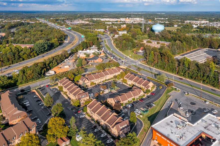 8937 Shady Grove Ct, Gaithersburg, MD à vendre - Aérien – Image 2 sur 20