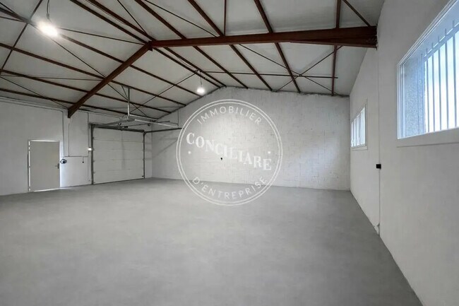 Plus de détails pour 7 Avenue De La Mouyssaguèse, Drémil-Lafage - Local d'activités, Industriel/Logistique à louer