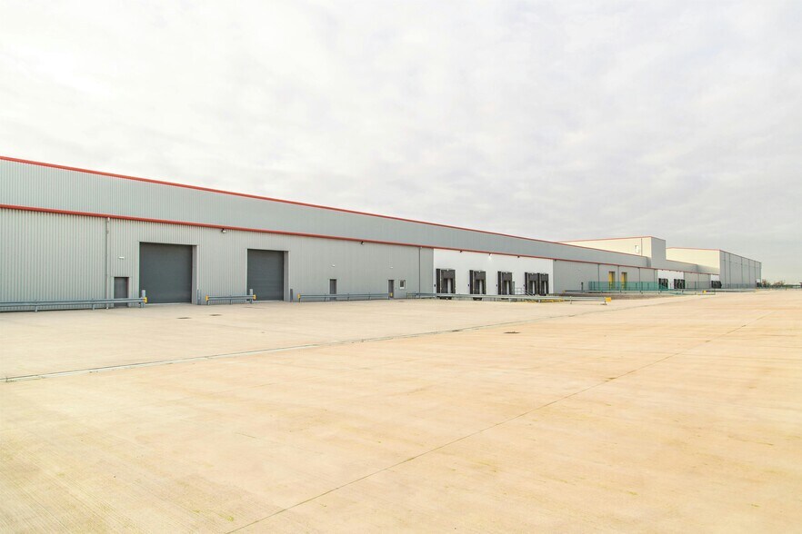 E Lancashire Rd, Liverpool à louer - Photo de l’immeuble – Image 2 sur 3