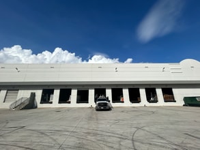 3801-3899 SW 30th Ave, Fort Lauderdale, FL à louer Photo de l’immeuble– Image 2 sur 2