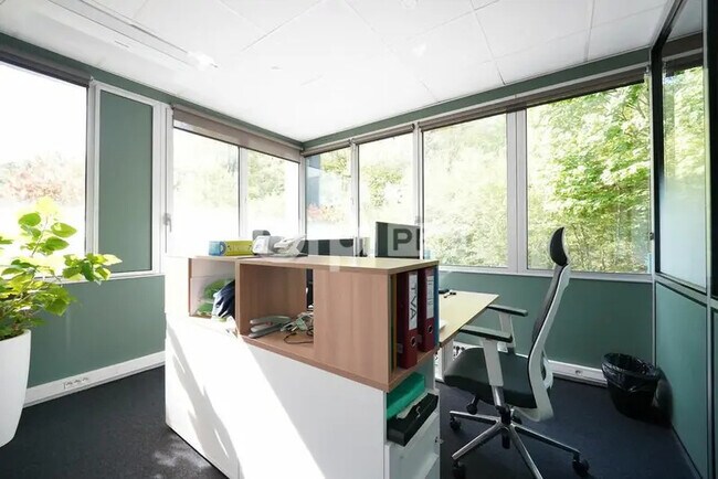 Plus de détails pour Bureau à vendre