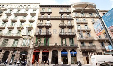 Bureau dans Barcelone, Barcelona à louer Photo de l’immeuble– Image 2 sur 25