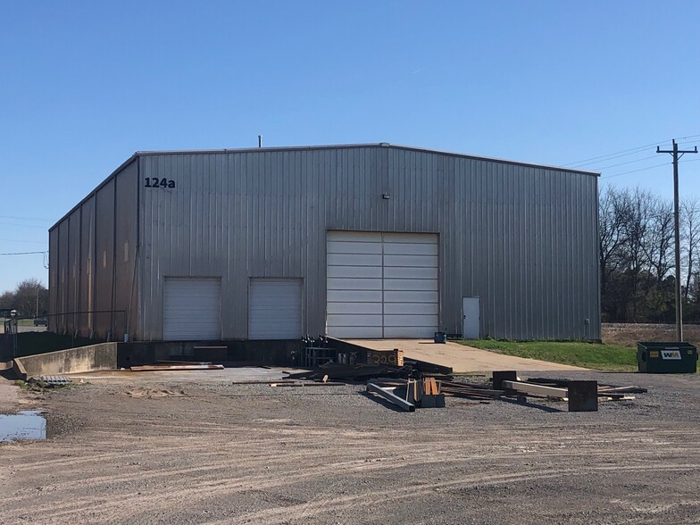 126A Davis Street, Portland, TN à louer - Photo de l’immeuble – Image 2 sur 5