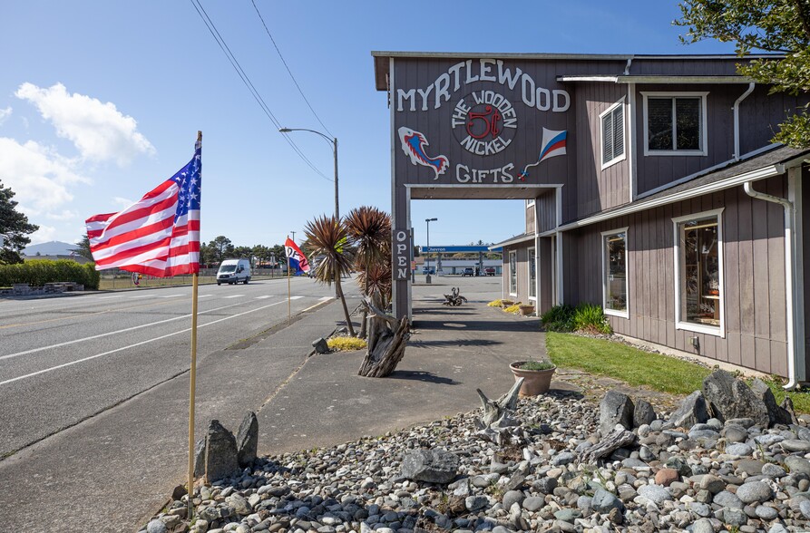 1205 Oregon St, Port Orford, OR à vendre - Photo principale – Image 1 sur 16