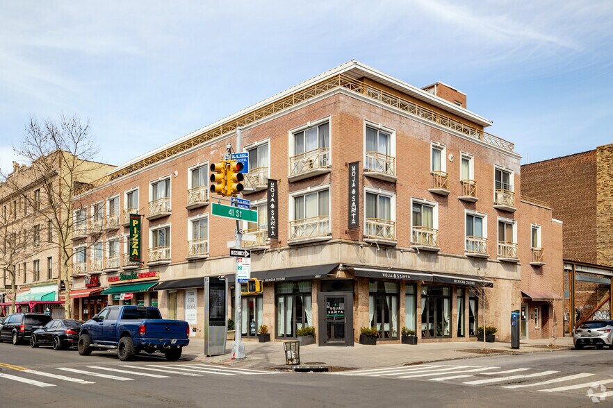 40-11-40-17 30th Ave, Astoria, NY à louer - Photo principale – Image 1 sur 8