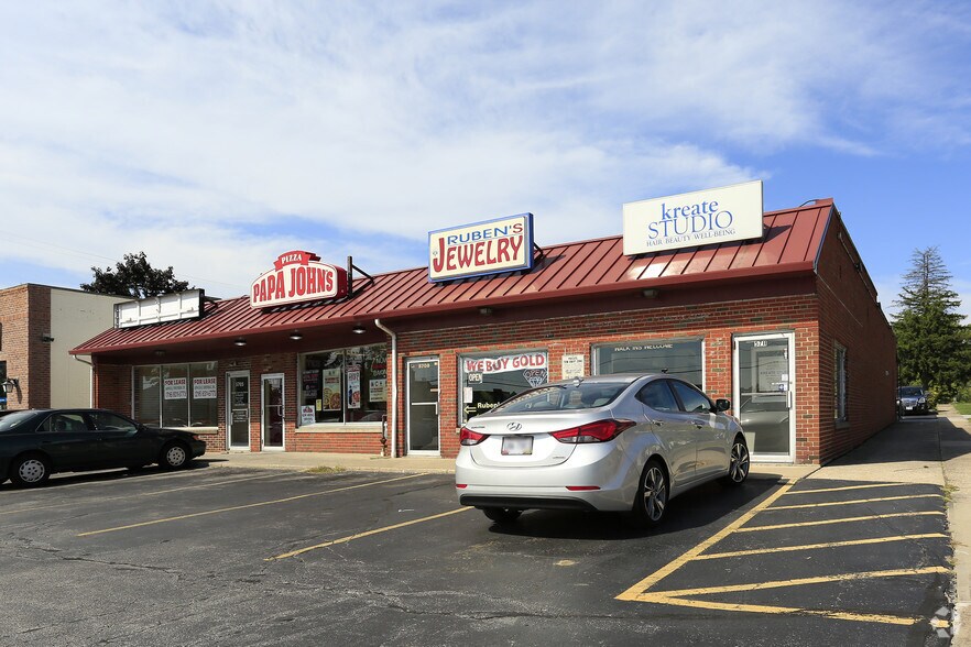 5705-5711 Mayfield Rd, Cleveland, OH à louer - Photo de l’immeuble – Image 2 sur 4