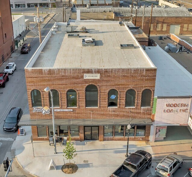 127 W Main St, Ardmore, OK à louer - Photo de l’immeuble – Image 3 sur 17