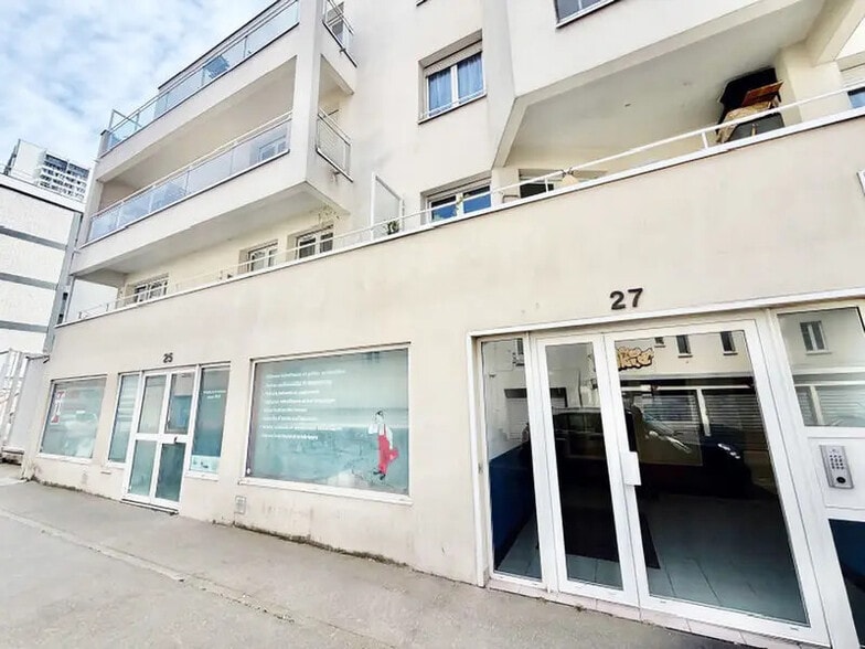 25-27 Rue Des Malmaisons, Paris à vendre - Photo de l’immeuble – Image 1 sur 7