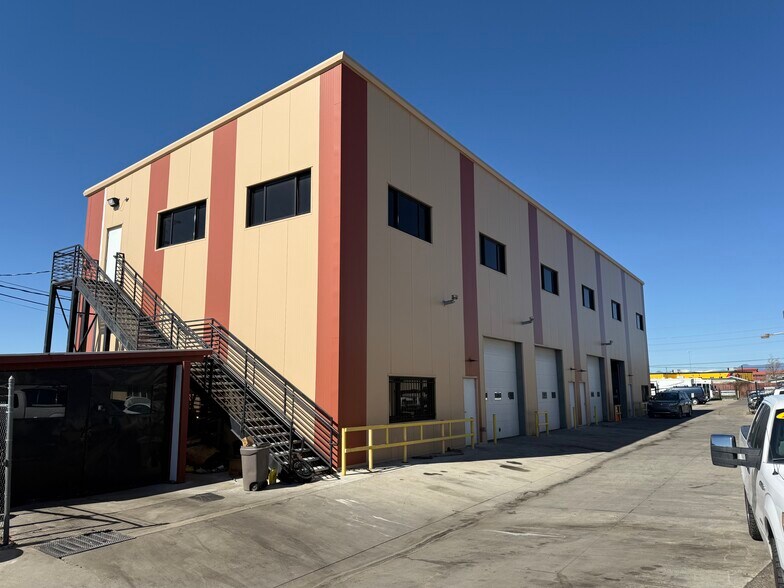 5690 Logan St, Denver, CO à louer - Photo de l’immeuble – Image 2 sur 16