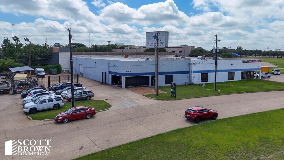 10763 Mapleridge Dr, Dallas, TX à louer - Photo de l’immeuble – Image 2 sur 22