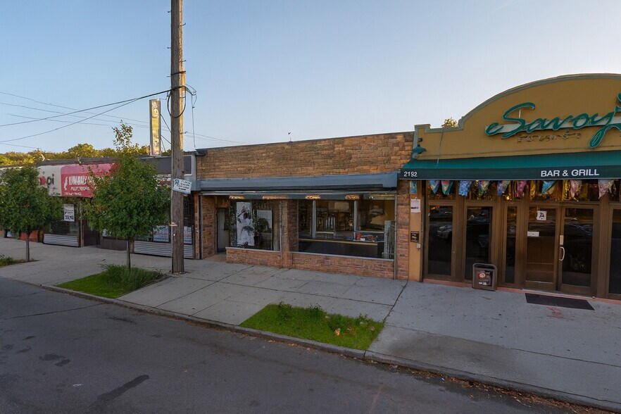 2194-2200 Flatbush Ave, Brooklyn, NY à louer - Photo de l’immeuble – Image 1 sur 3