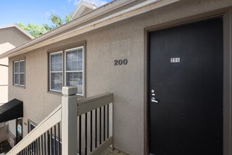 8101 Shawnee Mission Pky, Shawnee Mission, KS à louer Photo de l’immeuble– Image 1 sur 11