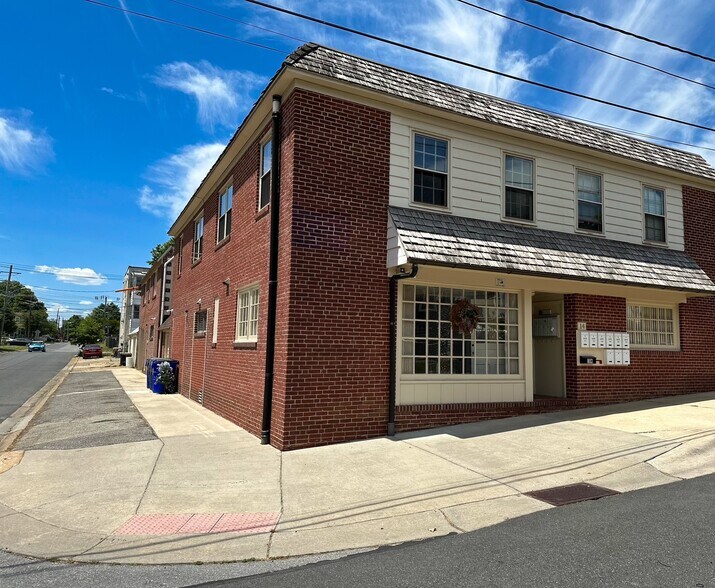 14 E 40th St, Wilmington, DE à vendre - Photo de l’immeuble – Image 1 sur 15
