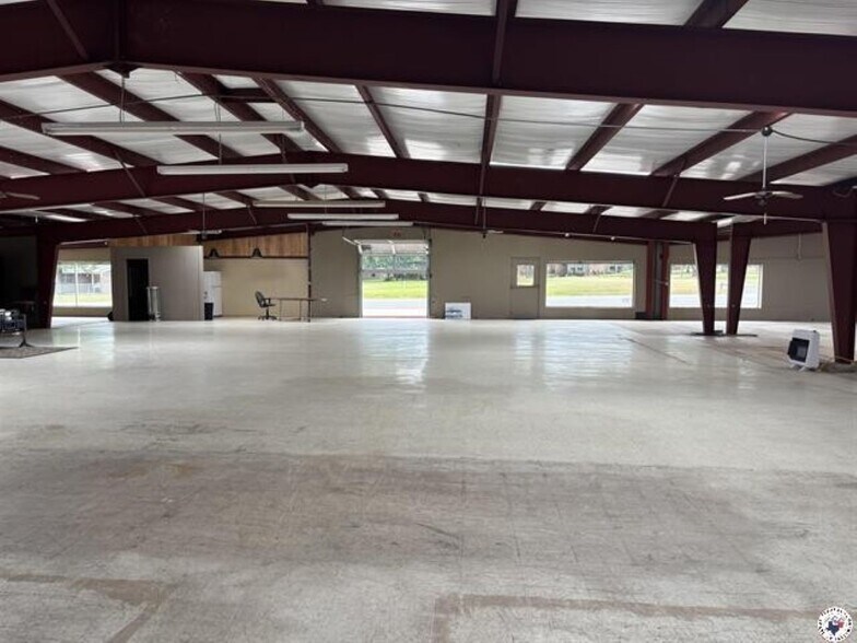 4210 E 9th St, Texarkana, AR à vendre - Photo de l’immeuble – Image 3 sur 11