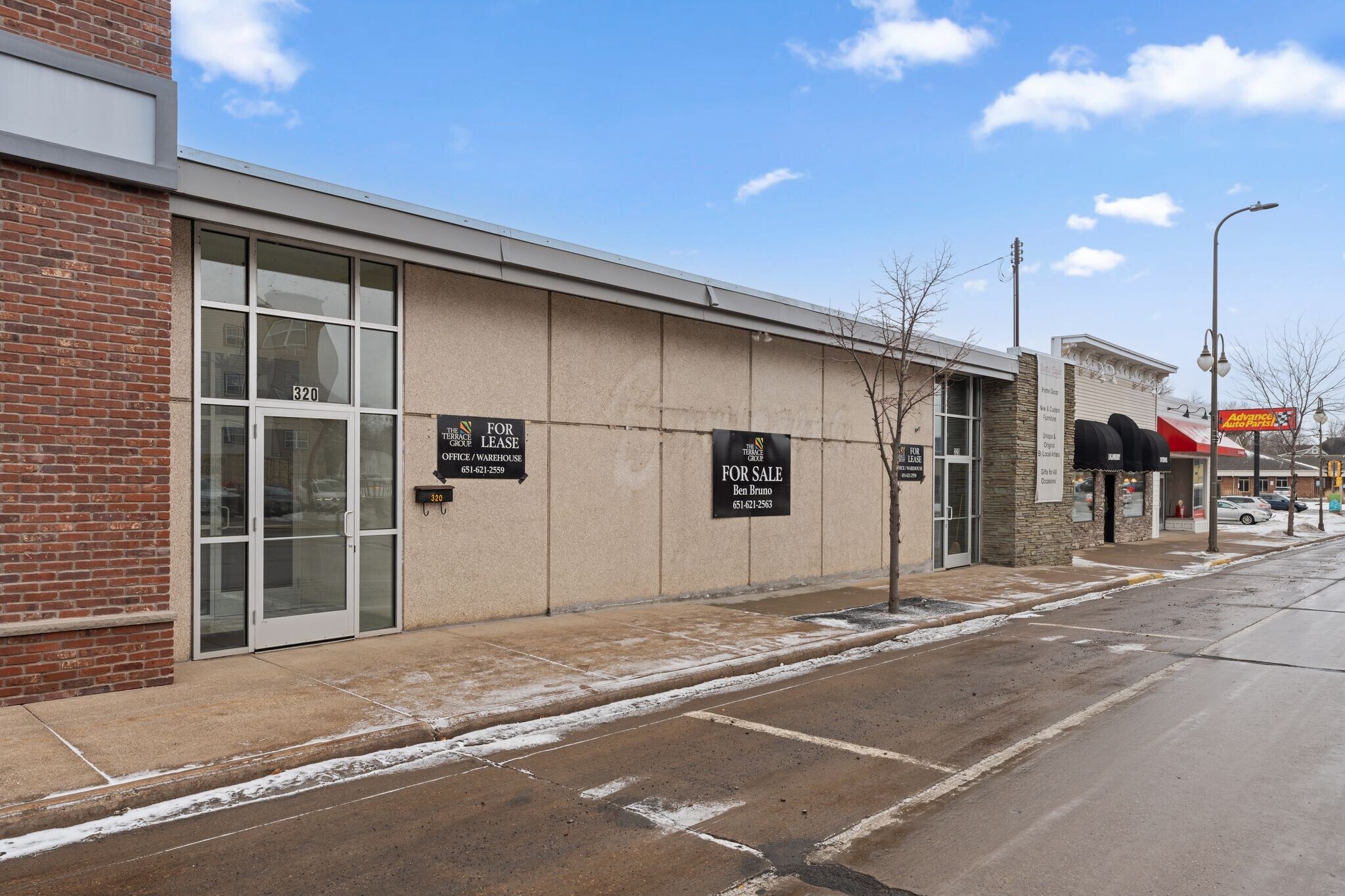 320 S Knowles Ave, New Richmond, WI à louer Photo principale– Image 1 sur 16