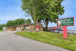 Plus de détails pour 4520 Merle Hay Rd, Des Moines, IA - Local commercial à louer