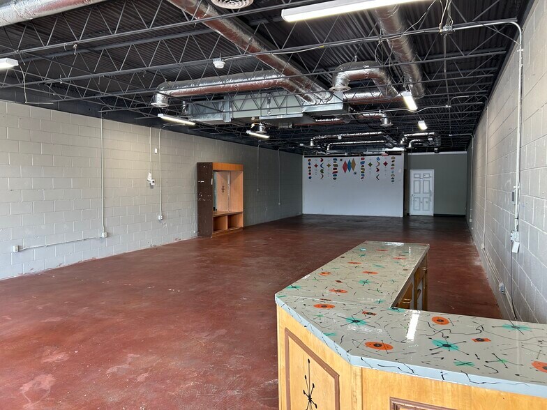 5410 River Oaks Blvd, River Oaks, TX à louer - Photo de l’immeuble – Image 3 sur 8