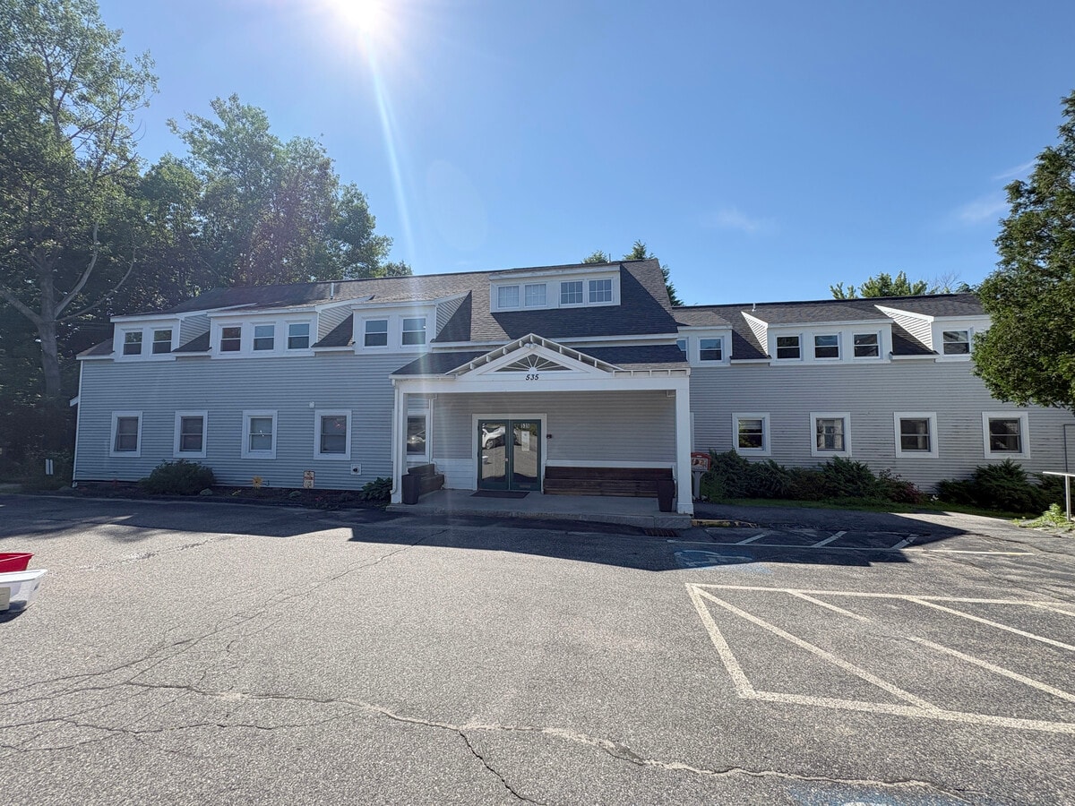 535 Ocean Ave, Portland, ME 04103 - Lot 4 - - Photo intérieure - Image 1 of 4