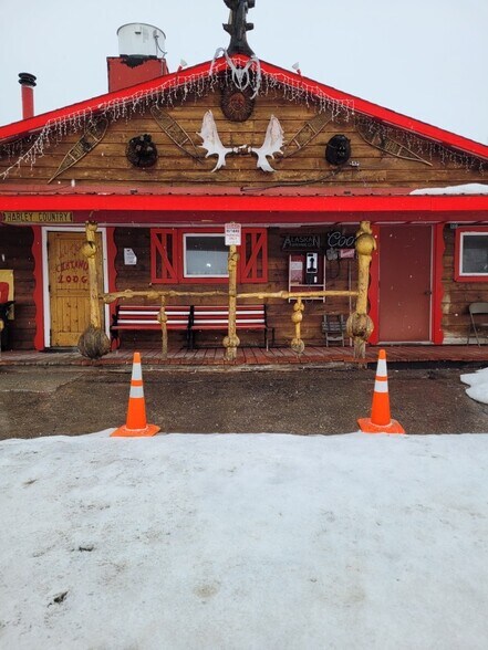 5760 Steese Hwy, Fairbanks, AK à vendre - Photo de l’immeuble – Image 2 sur 16