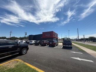 Plus de détails pour 3321 Walnut St, Garland, TX - Local commercial à vendre