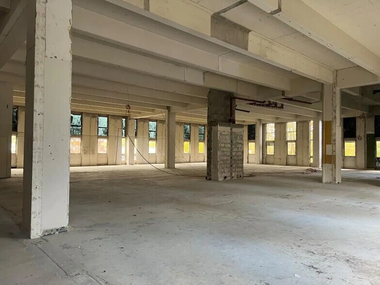 21 Rue Des Cévennes, Rungis à louer - Photo de l’immeuble – Image 2 sur 11