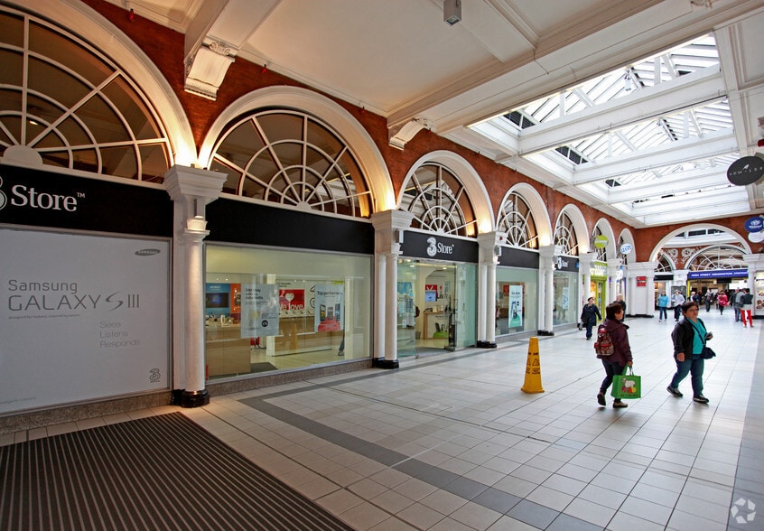 125 Kensington High St, Londres à louer - Photo intérieure – Image 3 sur 18