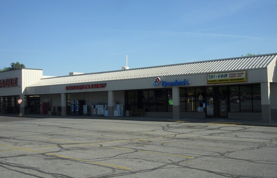 15400-15420 W High St, Middlefield, OH à louer - Photo de l’immeuble – Image 3 sur 7