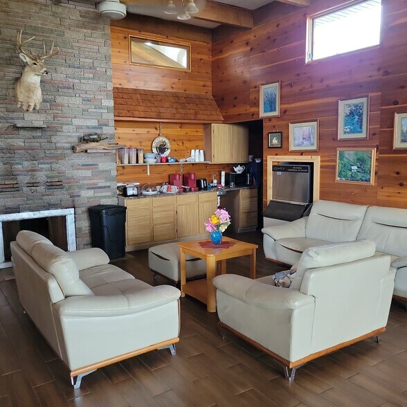 35541 M107, Ontonagon, MI à vendre - Photo de l’immeuble – Image 2 sur 9