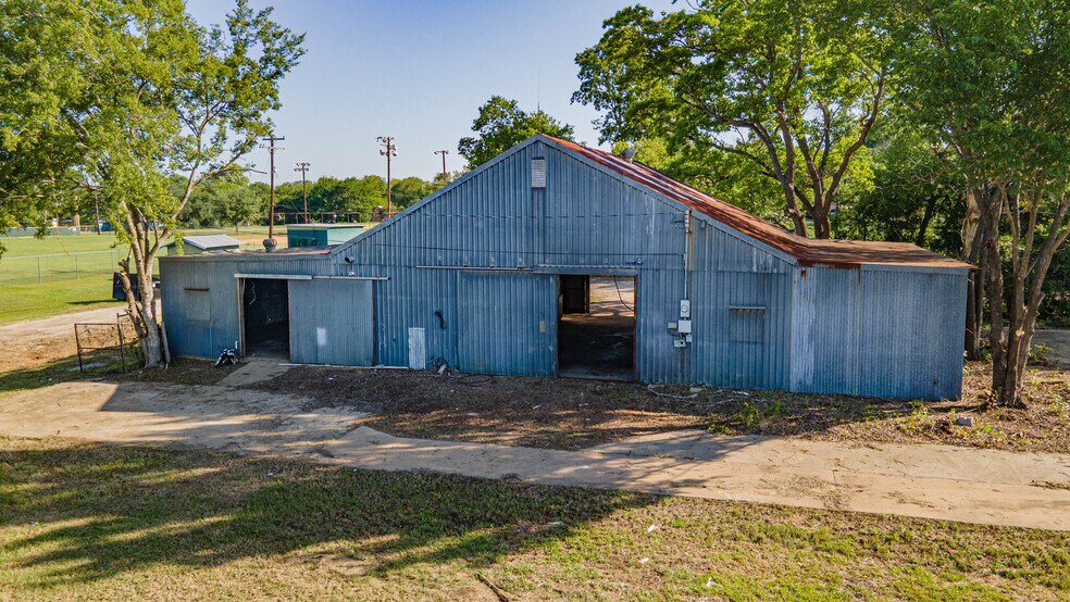 1503 W 8th St, Caldwell, TX à vendre - Photo de l’immeuble – Image 3 sur 10