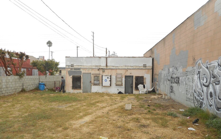 8415 Central Ave, Los Angeles, CA à vendre - Photo de l’immeuble – Image 3 sur 7