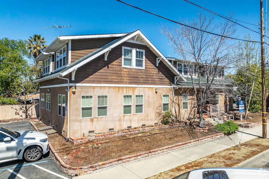 620 3rd St, Lincoln, CA à louer - Photo de l’immeuble – Image 2 sur 6