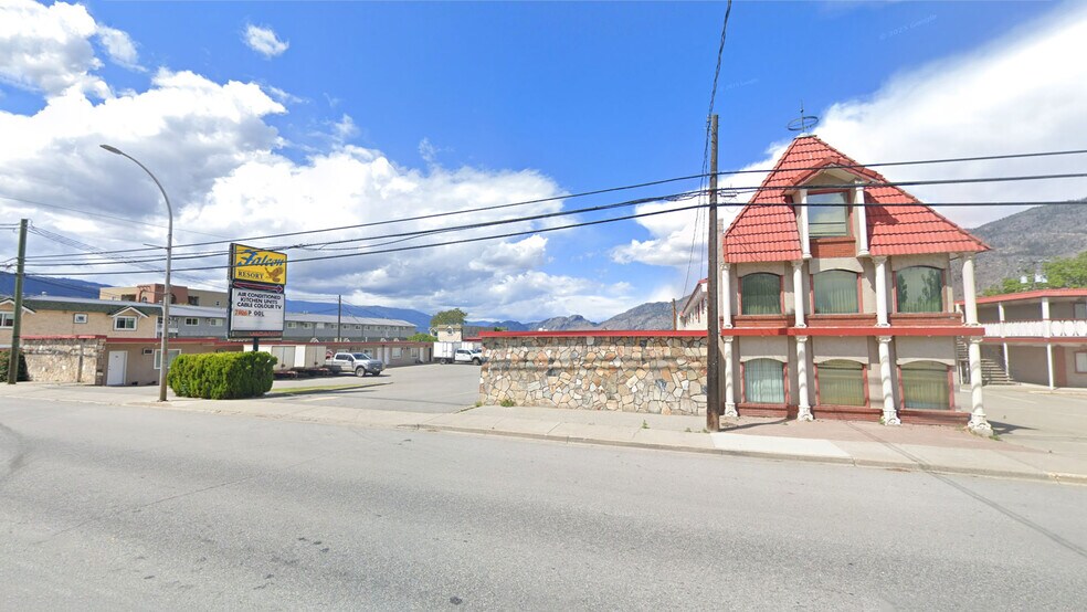 7106 Main St, Osoyoos, BC à vendre - Photo de l’immeuble – Image 2 sur 4