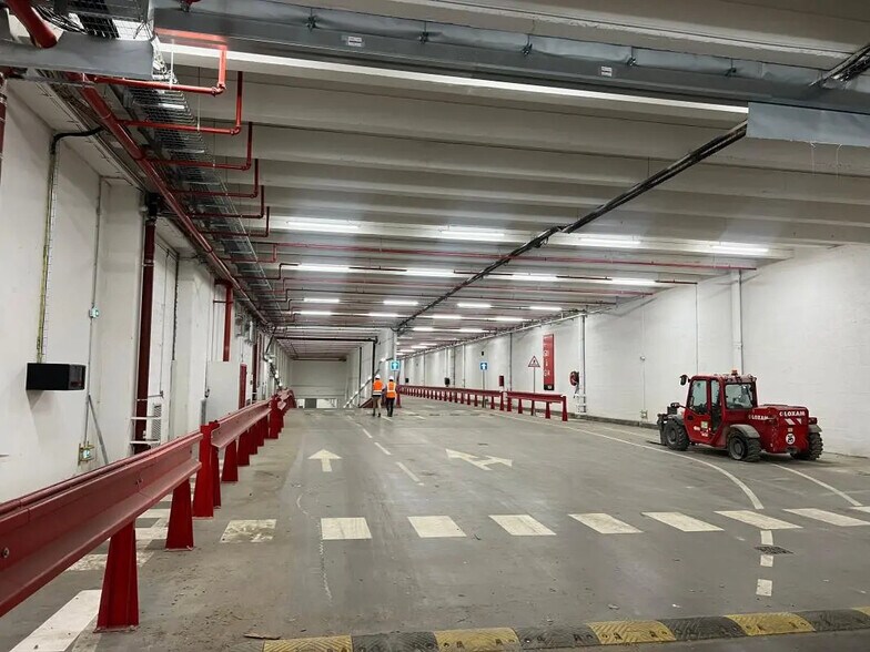 Industriel/Logistique dans Paris à louer - Photo de l’immeuble – Image 2 sur 16