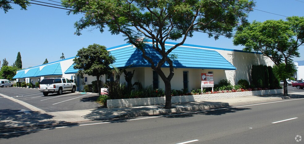 1663-1677 E Del Amo Blvd, Carson, CA à louer - Photo de l’immeuble – Image 3 sur 10
