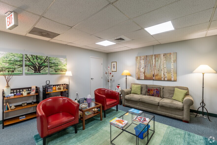 83 East Ave, Norwalk, CT à louer - Photo intérieure – Image 3 sur 24