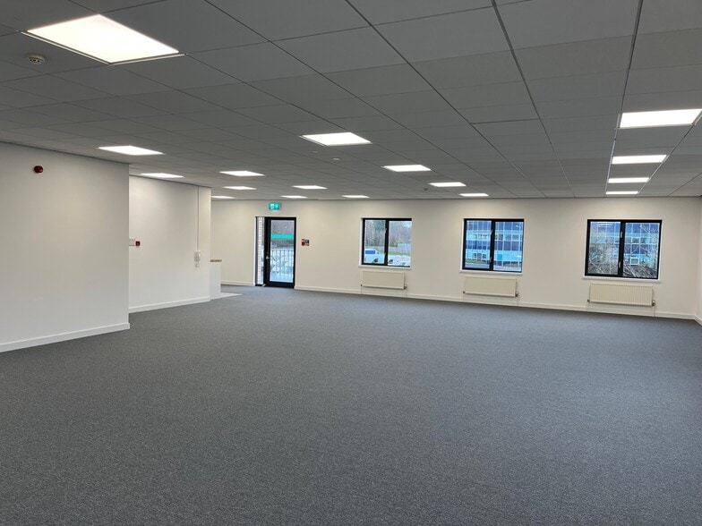 341 Springhill Pky, Baillieston à louer - Photo intérieure – Image 2 sur 3