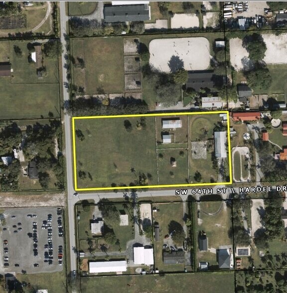 6375 SW 125th Ave, Miami, FL à vendre - Photo de l’immeuble – Image 2 sur 8