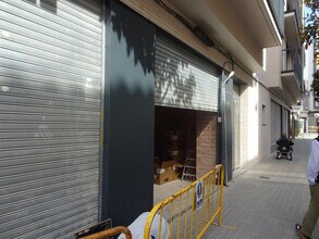 Local commercial dans Badalona, Barcelona à louer Photo de la construction– Image 2 sur 9
