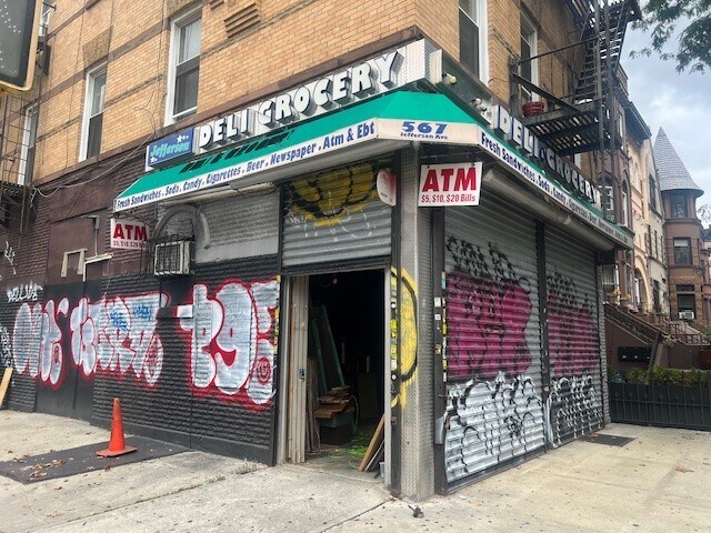 567 Jefferson Ave, Brooklyn, NY à louer - Photo de l’immeuble – Image 2 sur 4