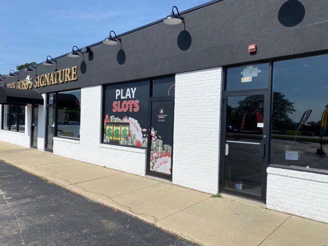 314-330 S Main St, Bartlett, IL à louer - Photo de l’immeuble – Image 3 sur 9