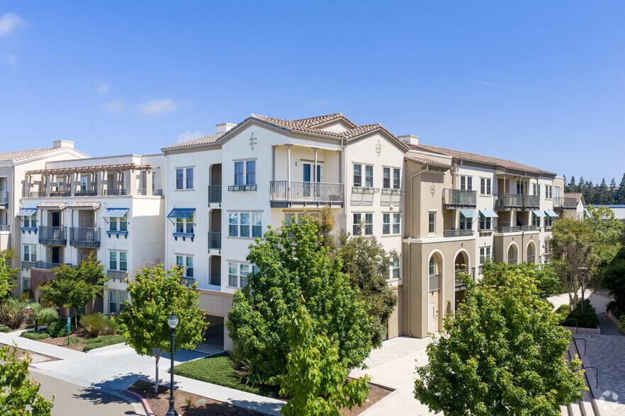 500 Ferguson Dr, Mountain View, CA à louer - Photo de l’immeuble – Image 3 sur 8