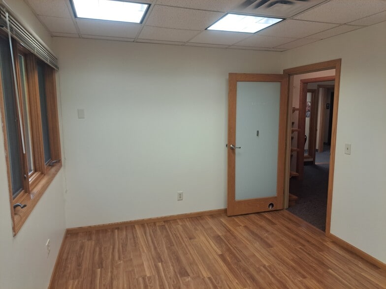 7600 143rd St W, Apple Valley, MN à louer - Photo de l’immeuble – Image 3 sur 12