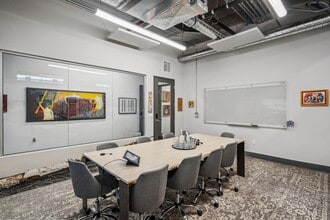 2744 E 11th St, Oakland, CA à louer Photo intérieure– Image 2 sur 6