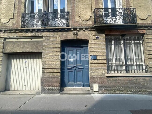 Plus de détails pour Bureau à louer