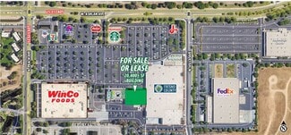 Plus de détails pour 384 W Ashlan Ave, Clovis, CA - Local commercial à louer