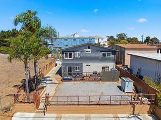 Plus de détails pour 810 Acacia Ave, Oceanside, CA - Logement à vendre